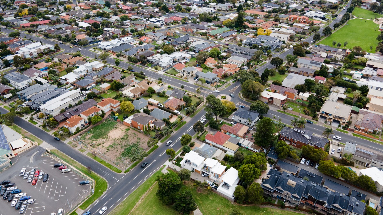 An aerial view of houses and streets in Altona, a suburb of Melbourne.