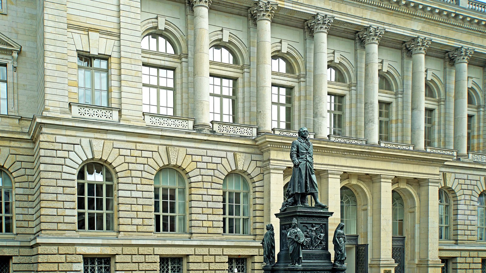 The Berlin House of Representatives facade and the Baron vom Stein monument.