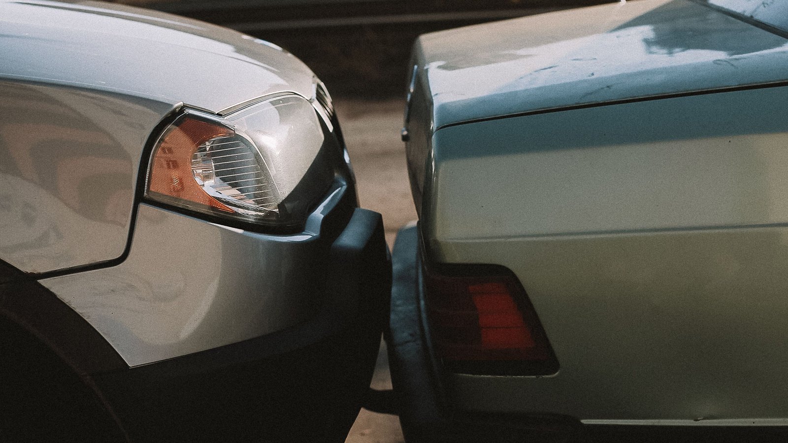 Close view of two cars after a collision, used as a general illustration and not a photograph of this event.