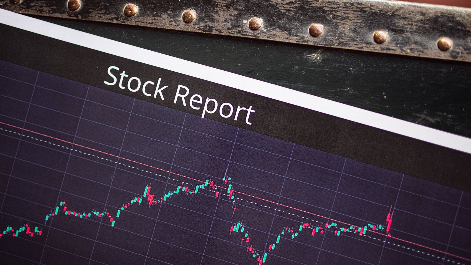A photograph illustrating stock exchange floor.